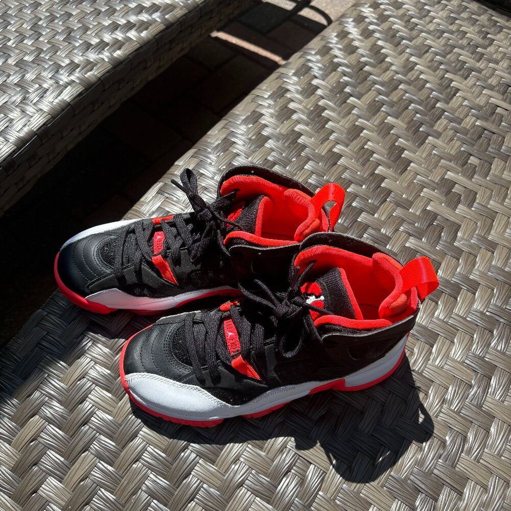 Jordan 6 Rings (Black/White/Red) Size 6.5Y